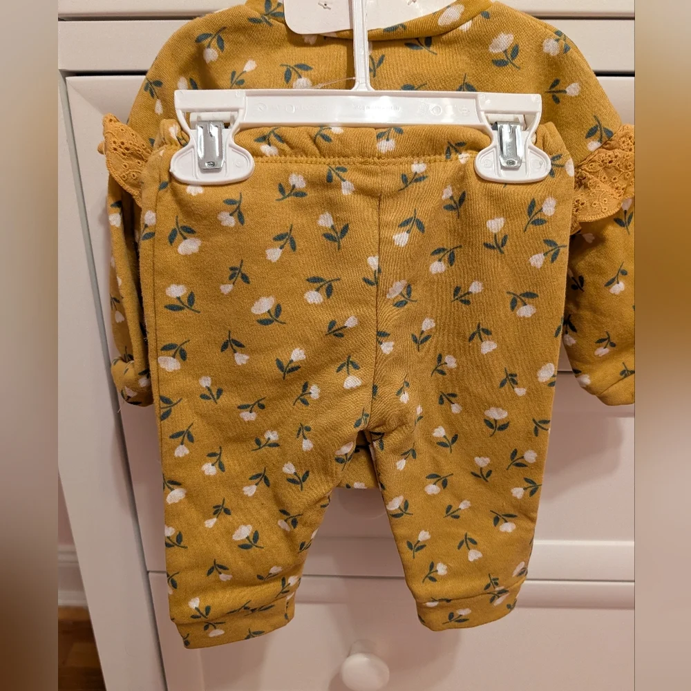 Nicole Miller Baby Girls Sweatsuit Outfit 3-6m